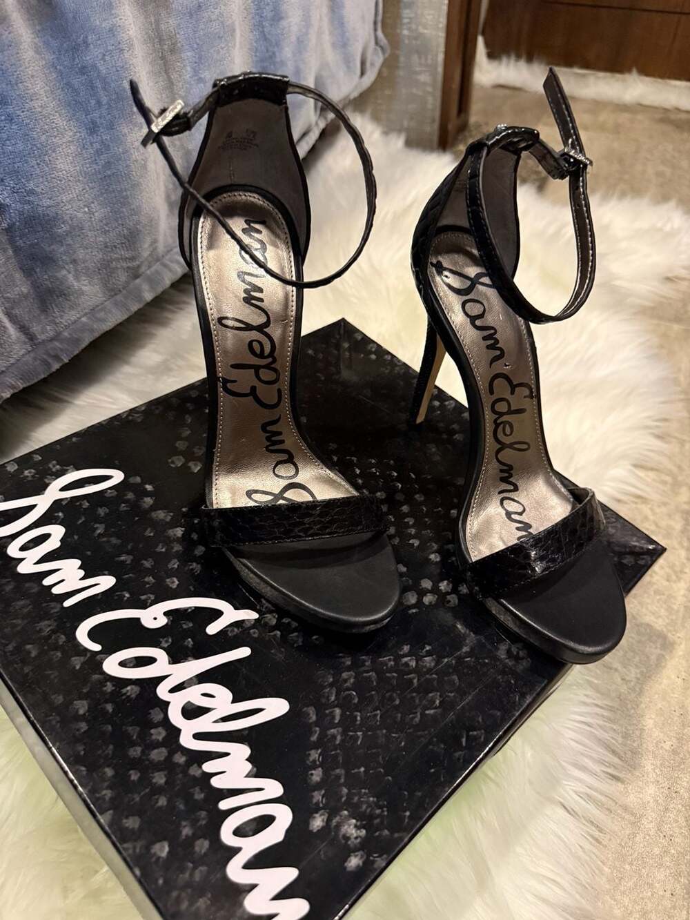 Sam Edelman Eleanor Black Croc Embossed Ankle Strap Heels Size 7M